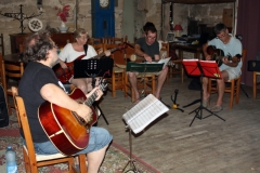 SALLE DE GUITARES