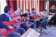 GUITARISTES ON STAGE