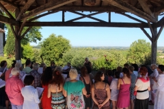 2017 la chorale sous la halle du village